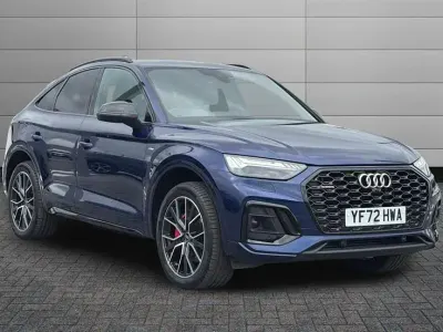 Used Audi Q5 Comfort 299 HP (219 kW) 2022 Navarra blue SUV