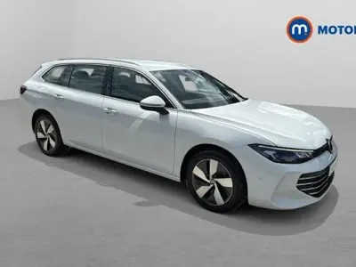 Used VW Passat Life 204 HP (150 kW) 2025 White Estate