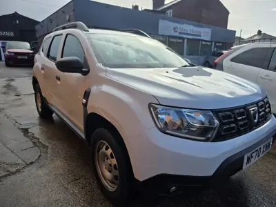 Usado Dacia Duster Essentiel 101 HP (74 kW) 2020 Branco SUV
