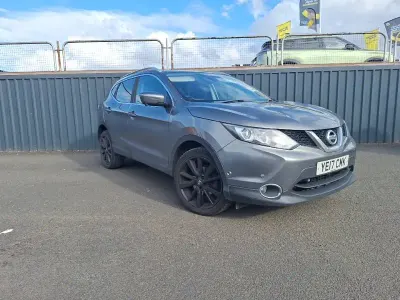 Used Nissan Qashqai Tekna 110 HP (80 kW) 2017 Grey SUV