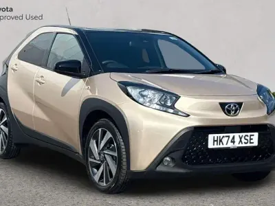 Used Toyota Aygo X 72 HP (52 kW) 2024 Ginger beige bitone SUV