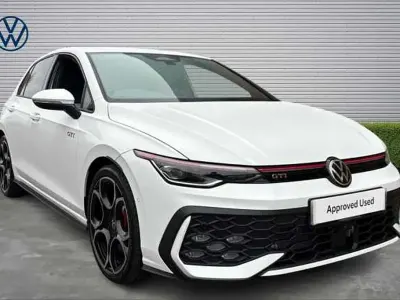 Używany VW Golf VIII GTI 265 KM (194 kW) 2026 Biały Hatchback
