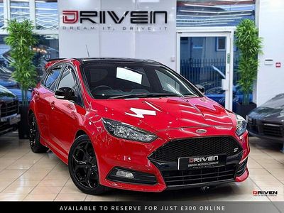 Used Ford Focus ST 185 HP (136 kW) 2015 Red Hatchback