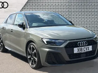 Begagnad Audi A1 S-Line 116 HK (85 kW) 2023 Svart SUV