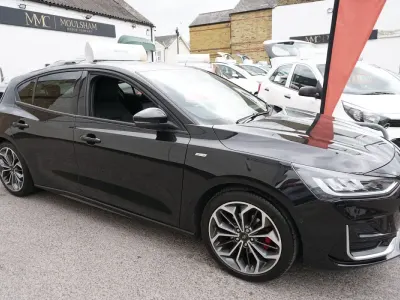Used Ford Focus ST-Line 125 HP (91 kW) 2022 Black Hatchback