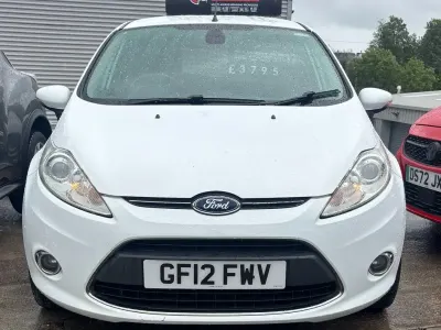 Used Ford Fiesta Titanium 2012 White Hatchback