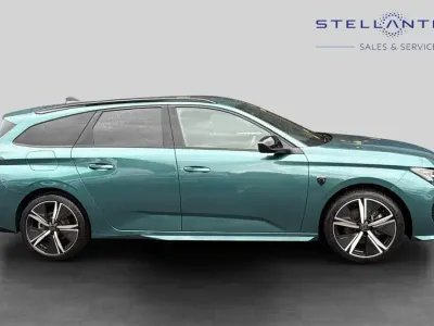Used Peugeot 308 SW GT 134 HP (98 kW) 2025 Blue Estate