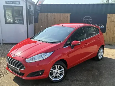 Used Ford Fiesta Zetec 2017 Red Hatchback