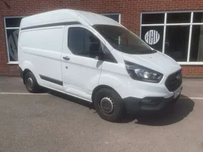 Used Ford Transit Custom 105 HP (77 kW) 2019 White Van