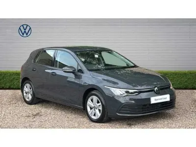 Second-hand VW Golf VIII Life 150 CP (110 kW) 2022 Gri Hatchback