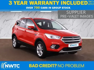 Käytetty Ford Kuga Titanium 182 HP (133 kW) 2017 Punainen Katumaasturi