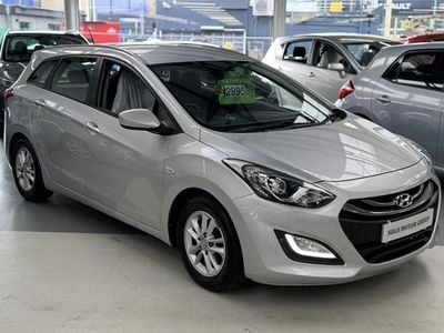 Used Hyundai i30 Active 110 HP (80 kW) 2014 Silver Estate