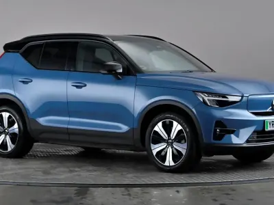 Gebraucht Volvo XC40 Plus 169 kW (231 PS) 2022 Blau SUV