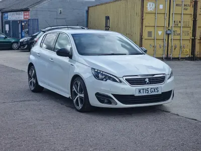 Used Peugeot 308 GT-line 2015 White Hatchback