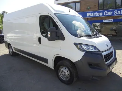 Used Peugeot Boxer 130 HP (95 kW) 2018 White Van