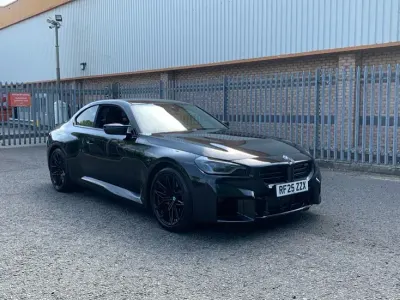 Begagnad BMW M2 Comfort Edition 473 HK (347 kW) 2025 Svart Sportkupé