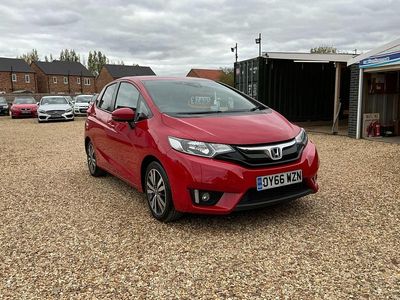 Used Honda Jazz EX 102 HP (75 kW) 2016 Red Hatchback