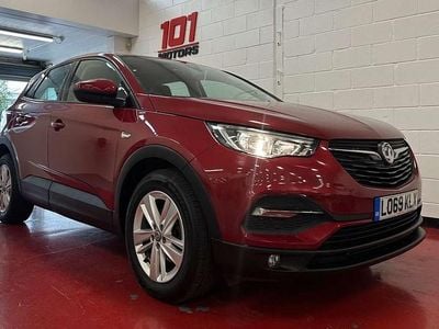 Used Vauxhall Grandland X S 130 HP (95 kW) 2019 Red SUV