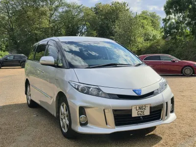 Used Toyota Estima Hybrid