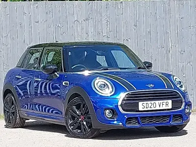 Używany Mini Cooper Sport 136 KM (100 kW) 2020 Niebieski Hatchback