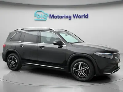 Begagnad Mercedes EQB300 AMG line 167 kW (228 HK) 2023 SUV