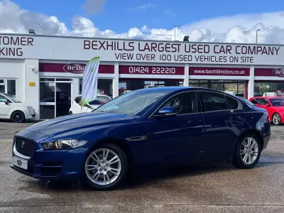 Used Jaguar XE Prestige 240 HP (176 kW) 2015 Blue Sedan