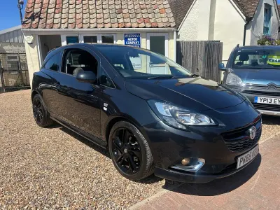 Used Vauxhall Corsa Edition 70 HP (51 kW) 2015 Black Hatchback