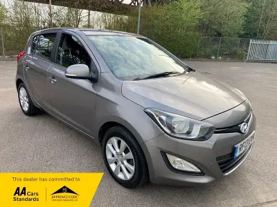Używany Hyundai i20 Active 101 KM (74 kW) 2013 Szary Hatchback