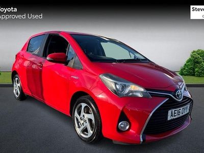 Used Toyota Yaris Hybrid 101 HP (74 kW) 2016 Hatchback