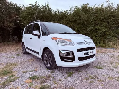 Used Citroën C3 Picasso SELECTION 2013 White MPV