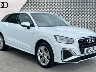 Used Audi Q2 S-Line 150 HP (110 kW) 2023 White SUV