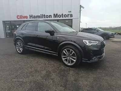 Begagnad Audi Q3 Black Edition 150 HK (110 kW) 2023 Svart SUV