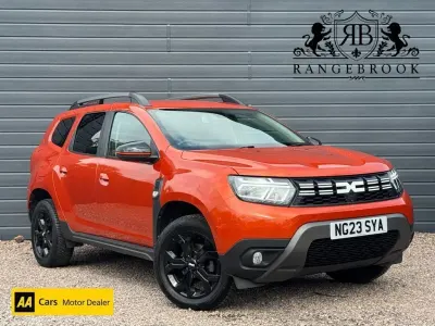 Used Dacia Duster Extreme 2023 Orange SUV