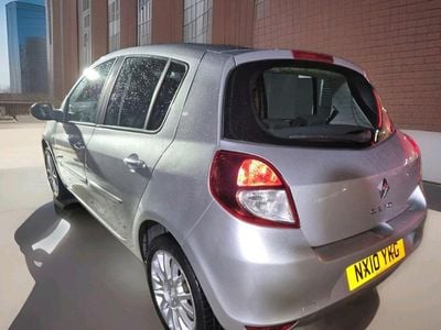 Used Renault Clio II Dynamique 2010 Silver Hatchback