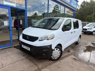Used Peugeot Expert Premium 145 HP (106 kW) 2023 White Van