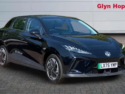 Used MG MG4 EV SE 125 kW (170 HP) 2025 Black Hatchback