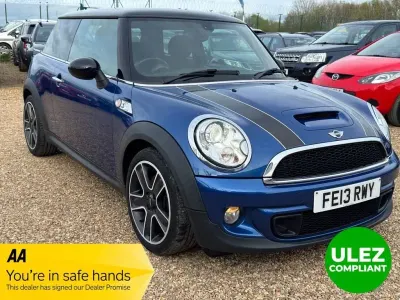 Usado Mini Cooper S Hatch 184 HP (135 kW) 2013 Azul Citadino