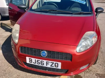 Used Fiat Grande Punto Active 65 HP (47 kW) 2006 Red Hatchback