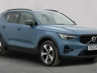 Used Volvo XC40 Ultimate 197 HP (144 kW) 2023 Blue SUV