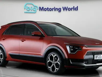 Used Kia Niro 141 HP (103 kW) 2023 Orange SUV
