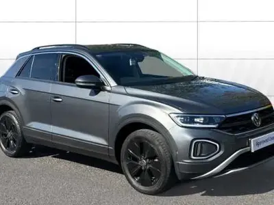 Usado VW T-Roc Match 150 HP (110 kW) 2024 Cinzento SUV