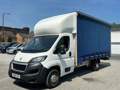 Used Peugeot Boxer 165 HP (121 kW) 2020 White Van