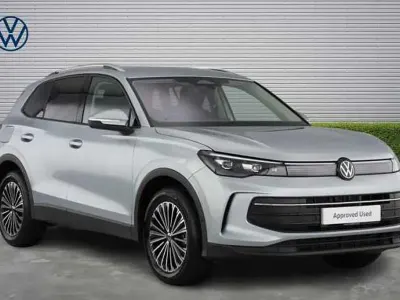 Używany VW Tiguan Match 150 KM (110 kW) 2026 Srebrny SUV