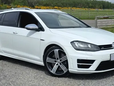 Begagnad VW Golf VII R 2016 Vit Kombi
