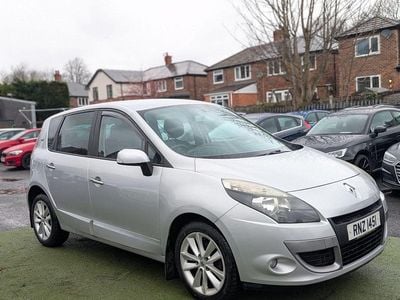 Used Renault Scénic III 110 HP (80 kW) 2012 Silver MPV