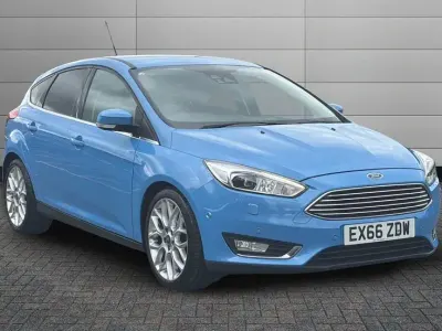 Used Ford Focus Titanium X 125 HP (91 kW) 2016 Blue Hatchback