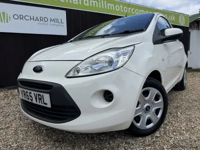 Begagnad Ford Ka 69 HK (50 kW) 2015 Vit Halvkombi