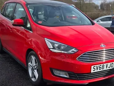 Used Ford Grand C-Max Titanium X 120 HP (88 kW) 2018 Red MPV
