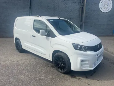 Used Peugeot Partner 2021 White MPV