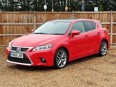 Lexus CT200h